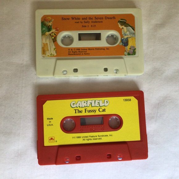Two Kid's cassette tapes; Garfield The Fussy Cat, Snow White & the Seven Dwarfs - Picture 2 of 4